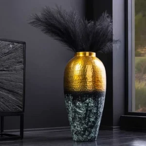 ORIENT Handgefertigte Deko Vase gold Metall mit Patina Hammerschlag Design
