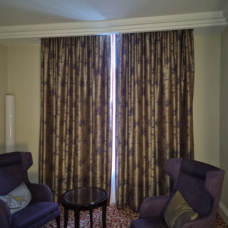 Luxus Vorhänge Gardinen Set 176x213 Hotel Atlantic Hamburg Golden Rot Floral Muster