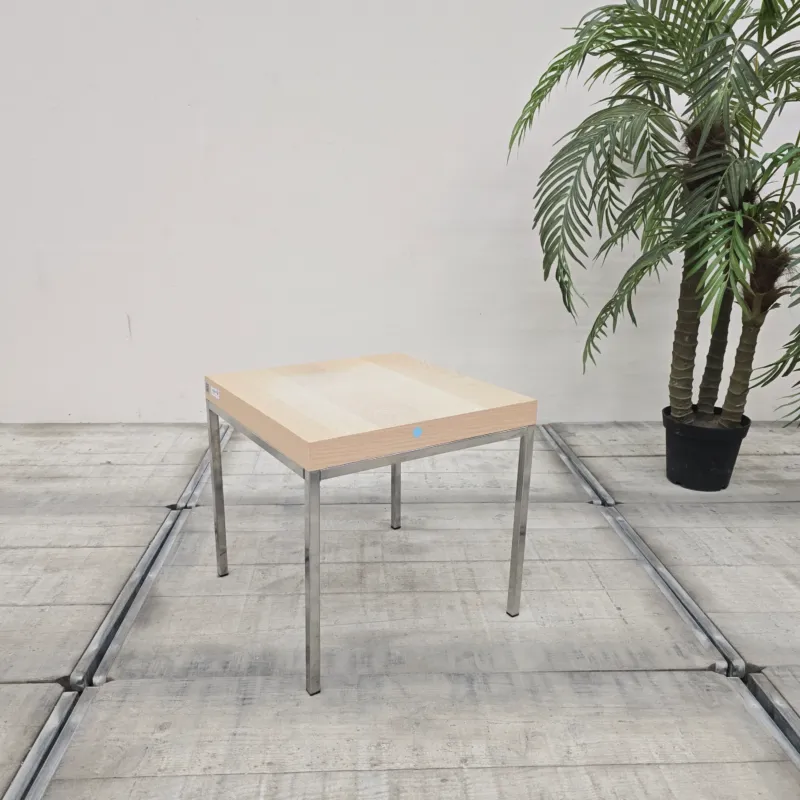 IKEA Klubbo Beistelltisch Hellbraun Holz Quadratisch mit Metallgestell Tisch Gebraucht