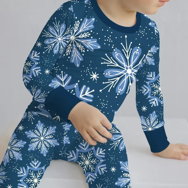 Winter Snowflakes Two Piece Long Sleeve Pajama Set , Winter Snowflakes Two Piece Long Sleeve Pajama Set - 12-18M